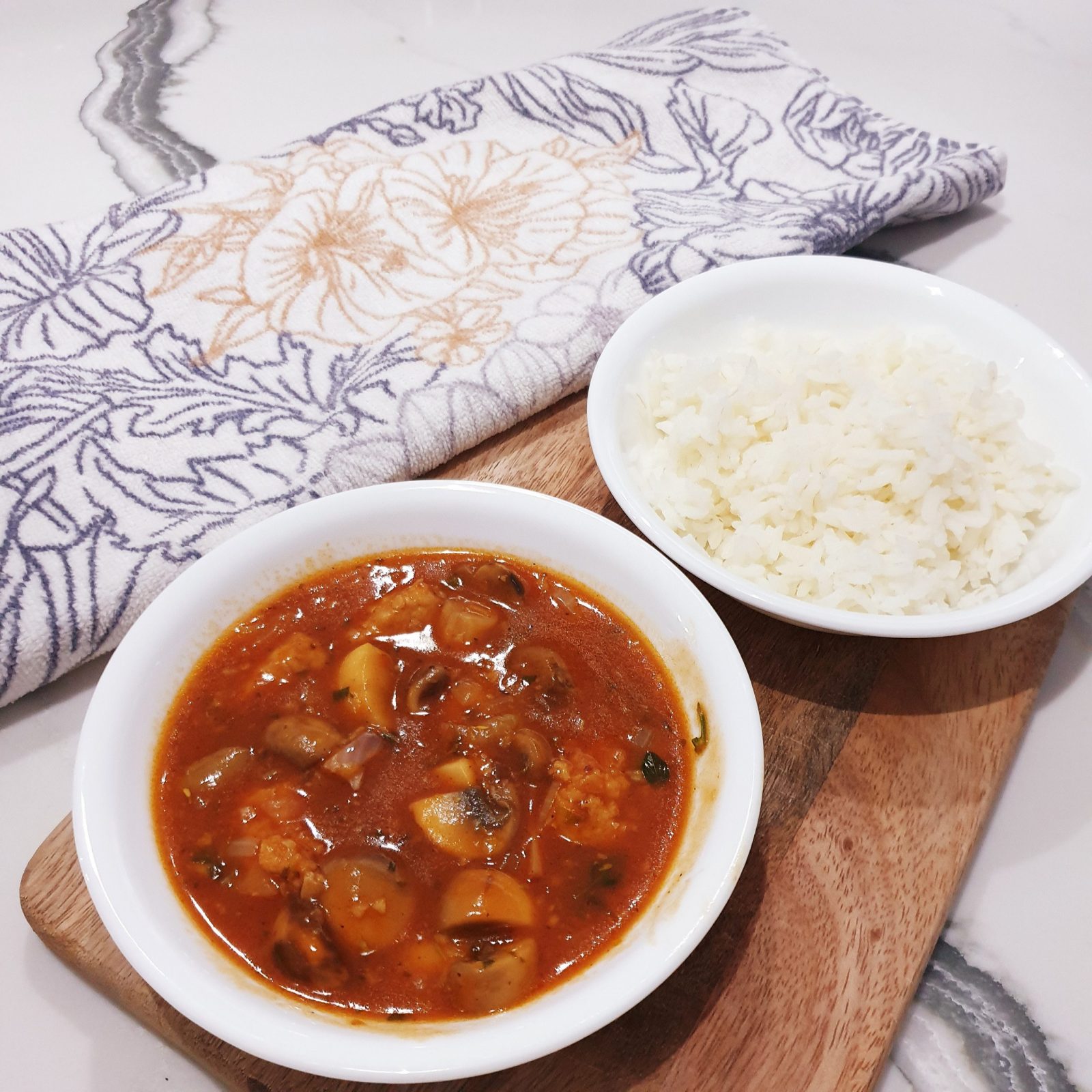 Mushroom Chasseur with Chicken Style Pieces